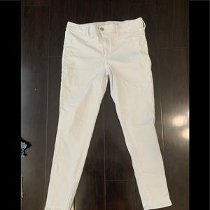 American Eagle Women’s White Jeggings